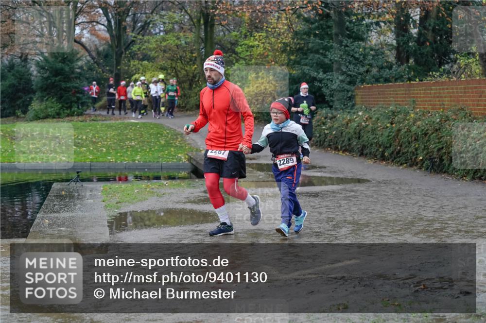 07.12.2025 - St. Pauli X-Mass-Run No. 15 Michael Burmester http://msf.ph/oto/9401130 07.12.2025 10:25:10 Laufen 2267, 2289 meine-sportfotos.de