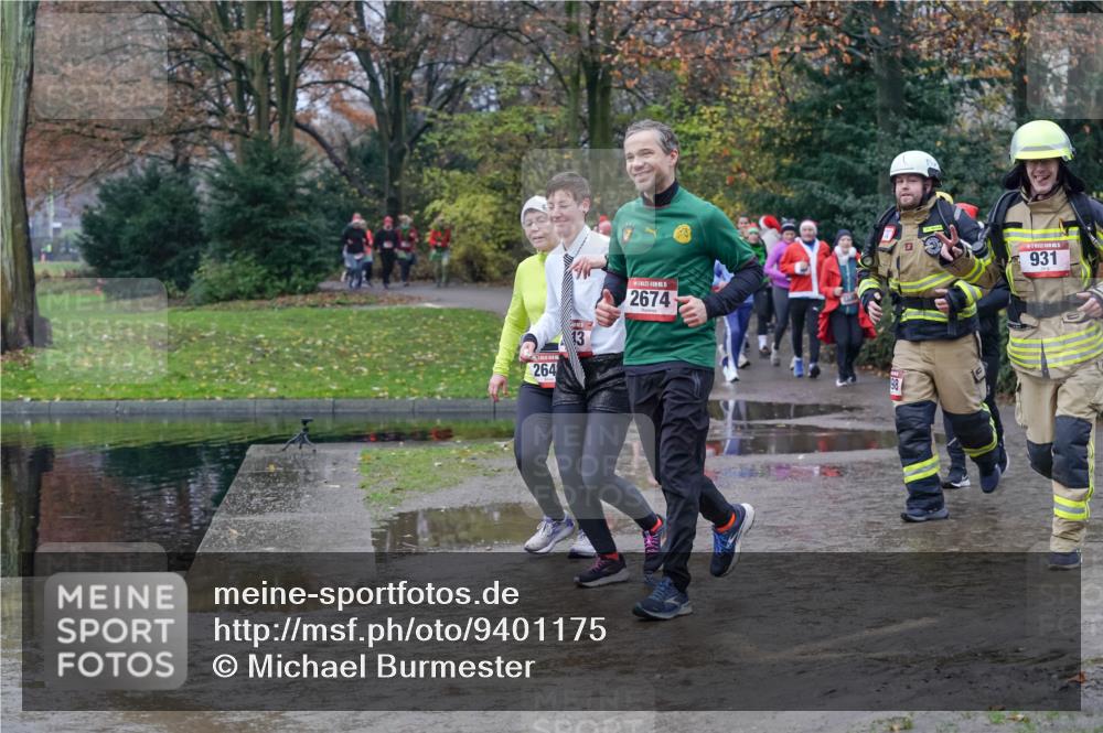 07.12.2025 - St. Pauli X-Mass-Run No. 15 Michael Burmester http://msf.ph/oto/9401175 07.12.2025 10:25:27 Laufen 3, 264, 2674, 931 meine-sportfotos.de