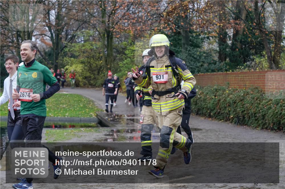 07.12.2025 - St. Pauli X-Mass-Run No. 15 Michael Burmester http://msf.ph/oto/9401178 07.12.2025 10:25:28 Laufen 2674, 5, 931 meine-sportfotos.de