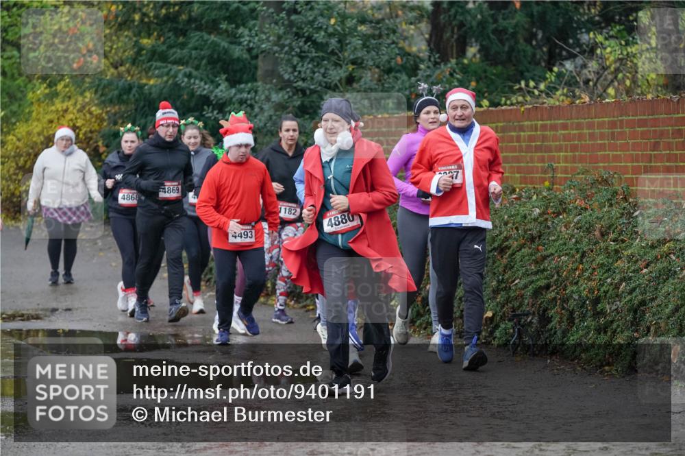 07.12.2025 - St. Pauli X-Mass-Run No. 15 Michael Burmester http://msf.ph/oto/9401191 07.12.2025 10:25:31 Laufen 4869, 4868, 4493, 1182, 4880 meine-sportfotos.de