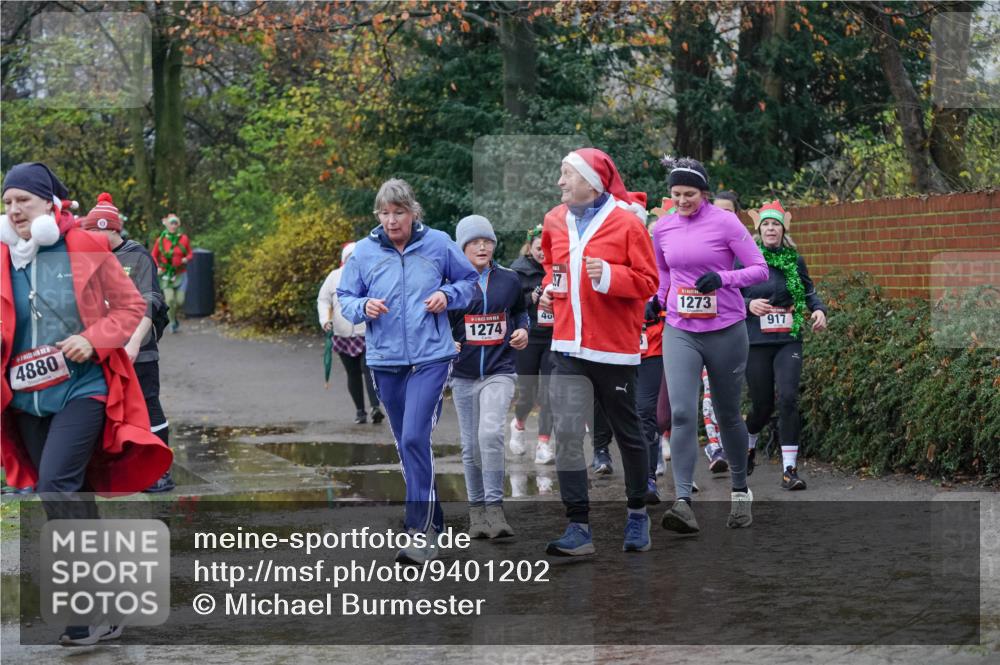 07.12.2025 - St. Pauli X-Mass-Run No. 15 Michael Burmester http://msf.ph/oto/9401202 07.12.2025 10:25:33 Laufen 4880, 1274, 40, 1273, 917 meine-sportfotos.de