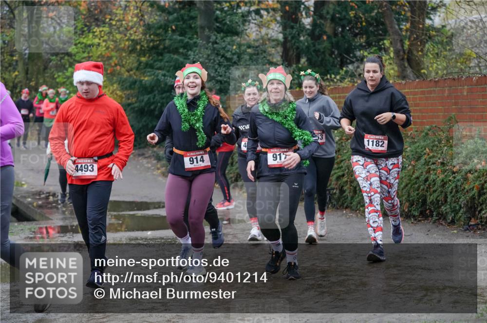 07.12.2025 - St. Pauli X-Mass-Run No. 15 Michael Burmester http://msf.ph/oto/9401214 07.12.2025 10:25:36 Laufen 4493, 914, 4, 15, 917, 53, 1182 meine-sportfotos.de