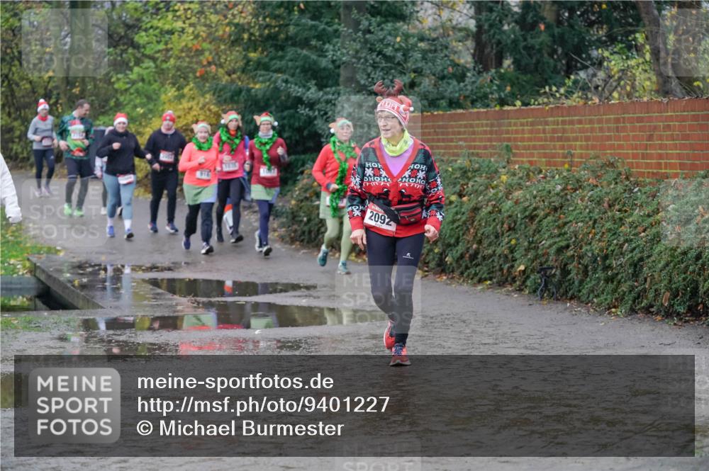 07.12.2025 - St. Pauli X-Mass-Run No. 15 Michael Burmester http://msf.ph/oto/9401227 07.12.2025 10:25:40 Laufen 2092 meine-sportfotos.de