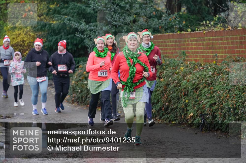 07.12.2025 - St. Pauli X-Mass-Run No. 15 Michael Burmester http://msf.ph/oto/9401235 07.12.2025 10:25:43 Laufen 2765, 3952, 916 meine-sportfotos.de