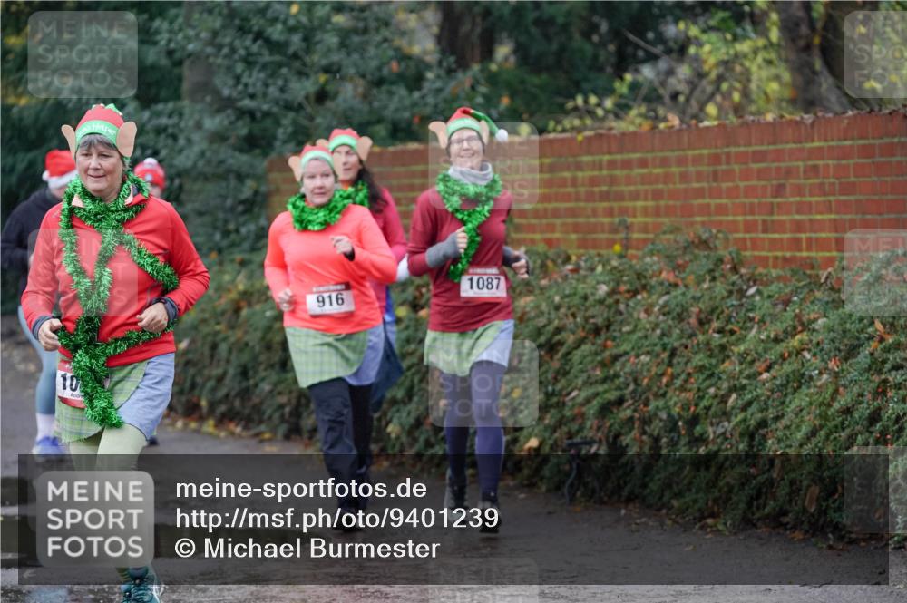 07.12.2025 - St. Pauli X-Mass-Run No. 15 Michael Burmester http://msf.ph/oto/9401239 07.12.2025 10:25:44 Laufen 10, 916, 1087 meine-sportfotos.de