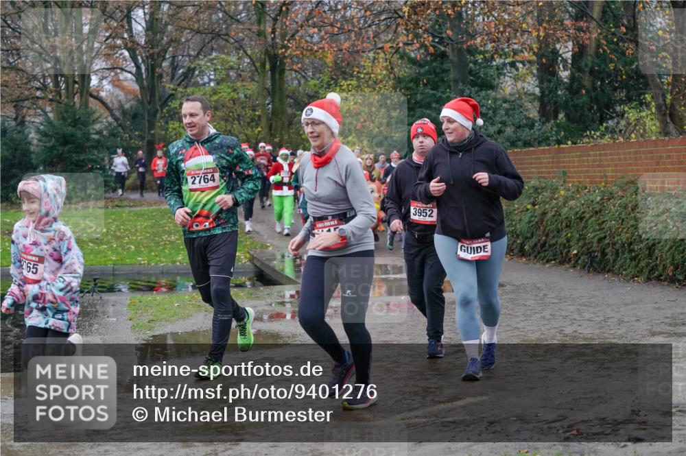 07.12.2025 - St. Pauli X-Mass-Run No. 15 Michael Burmester http://msf.ph/oto/9401276 07.12.2025 10:25:53 Laufen 2165, 2764, 238, 3952 meine-sportfotos.de