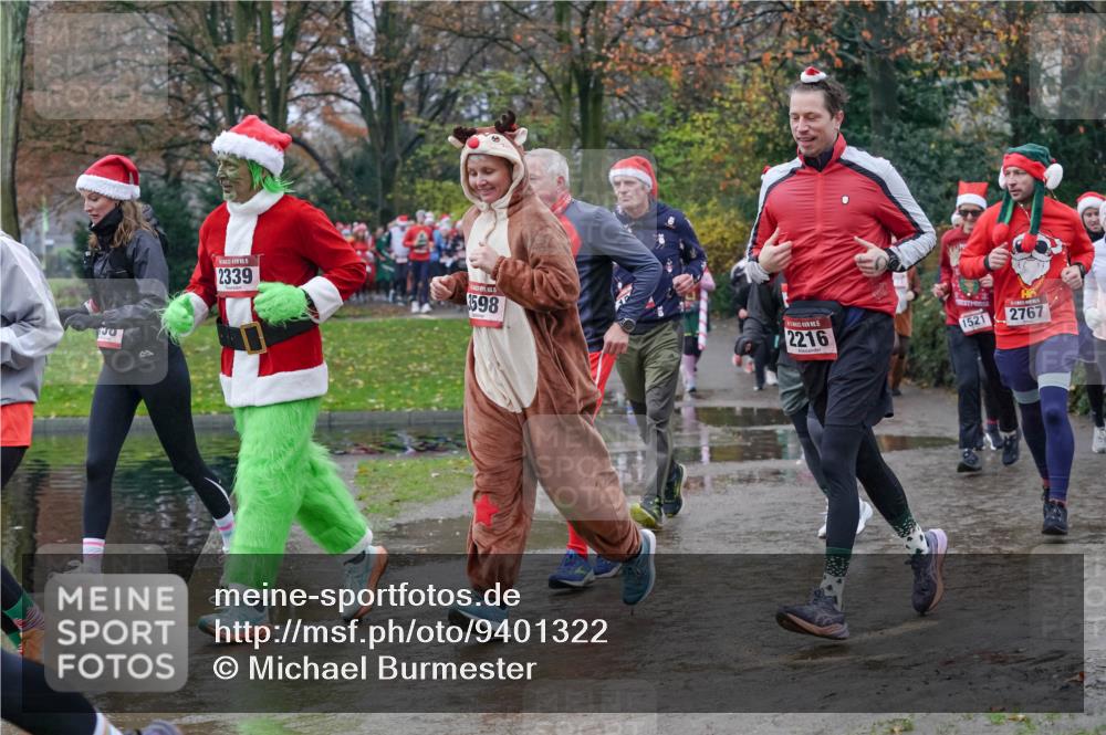 07.12.2025 - St. Pauli X-Mass-Run No. 15 Michael Burmester http://msf.ph/oto/9401322 07.12.2025 10:26:03 Laufen 2339, 3598, 2216, 1521, 2767 meine-sportfotos.de