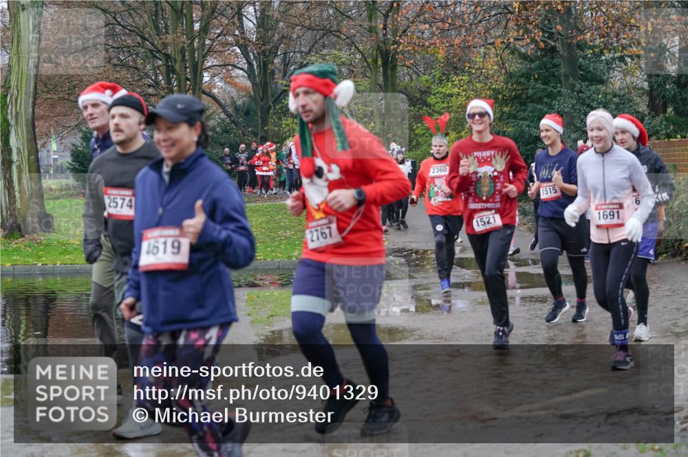 07.12.2025 - St. Pauli X-Mass-Run No. 15 Michael Burmester http://msf.ph/oto/9401329 07.12.2025 10:26:05 Laufen 2574, 4619, 2767, 2360, 1515, 6, 1521, 1691 meine-sportfotos.de