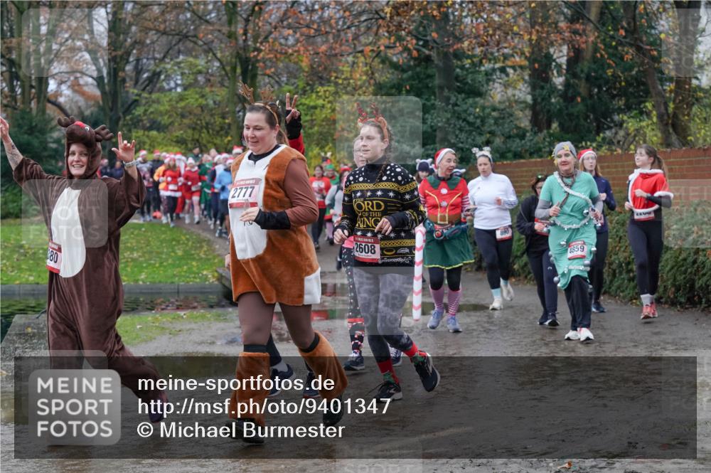07.12.2025 - St. Pauli X-Mass-Run No. 15 Michael Burmester http://msf.ph/oto/9401347 07.12.2025 10:26:10 Laufen 80, 2777, 2608, 4859 meine-sportfotos.de