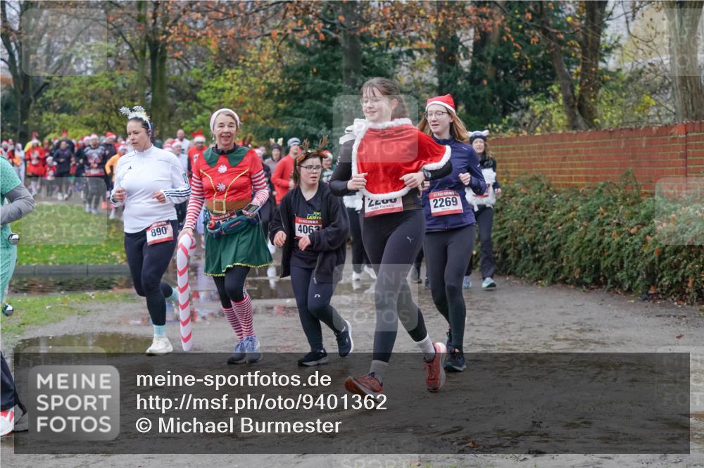 07.12.2025 - St. Pauli X-Mass-Run No. 15 Michael Burmester http://msf.ph/oto/9401362 07.12.2025 10:26:13 Laufen 890, 4062, 2269 meine-sportfotos.de
