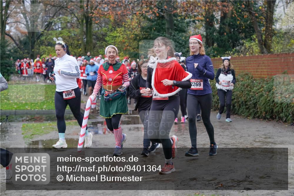 07.12.2025 - St. Pauli X-Mass-Run No. 15 Michael Burmester http://msf.ph/oto/9401364 07.12.2025 10:26:13 Laufen 890, 2269, 1682 meine-sportfotos.de