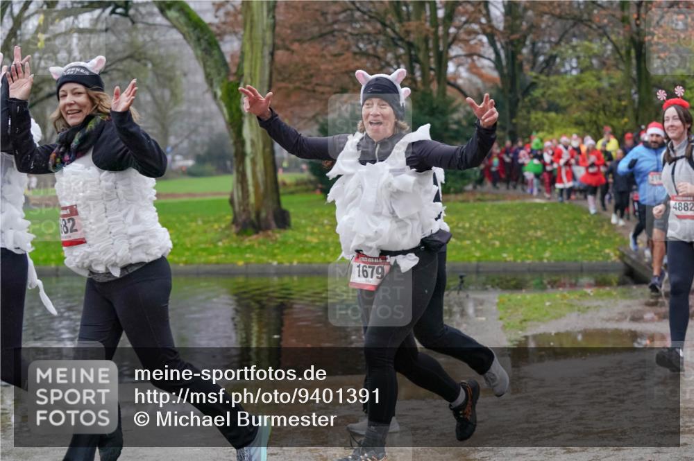 07.12.2025 - St. Pauli X-Mass-Run No. 15 Michael Burmester http://msf.ph/oto/9401391 07.12.2025 10:26:18 Laufen 4115, 82, 1679, 214, 4882 meine-sportfotos.de
