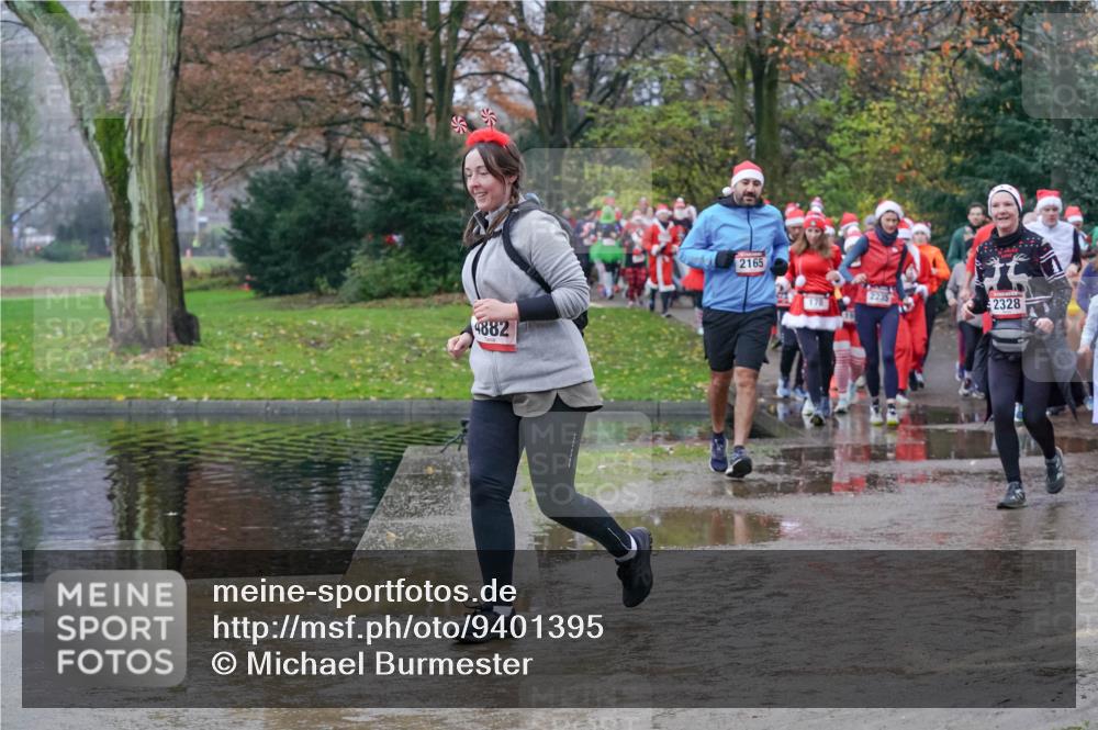 07.12.2025 - St. Pauli X-Mass-Run No. 15 Michael Burmester http://msf.ph/oto/9401395 07.12.2025 10:26:19 Laufen 4882, 2165, 2328 meine-sportfotos.de