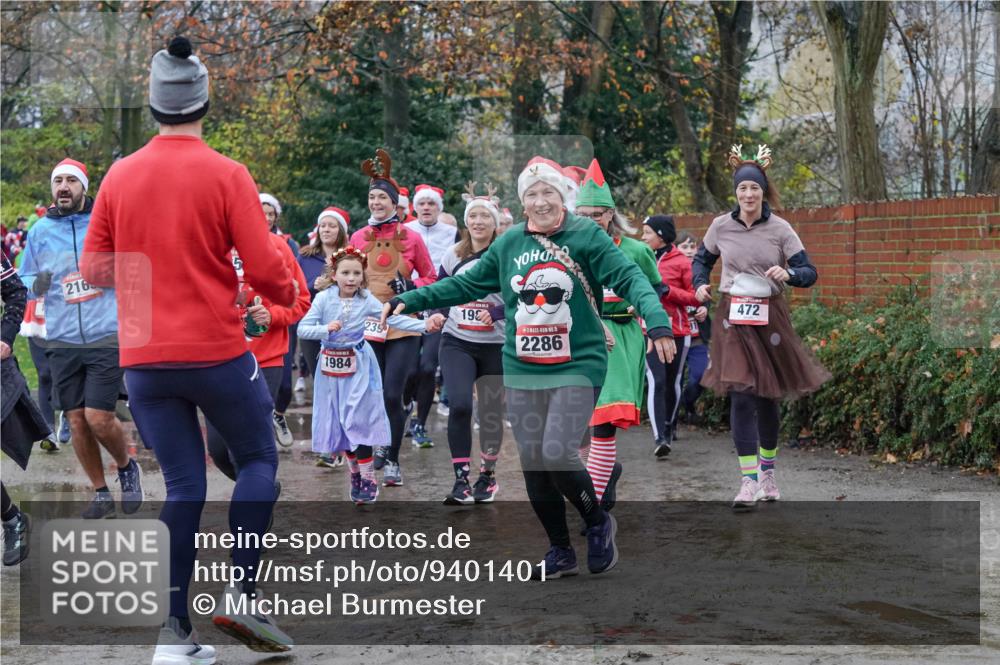 07.12.2025 - St. Pauli X-Mass-Run No. 15 Michael Burmester http://msf.ph/oto/9401401 07.12.2025 10:26:22 Laufen 216, 1984, 7, 239, 192, 15, 2286, 472 meine-sportfotos.de