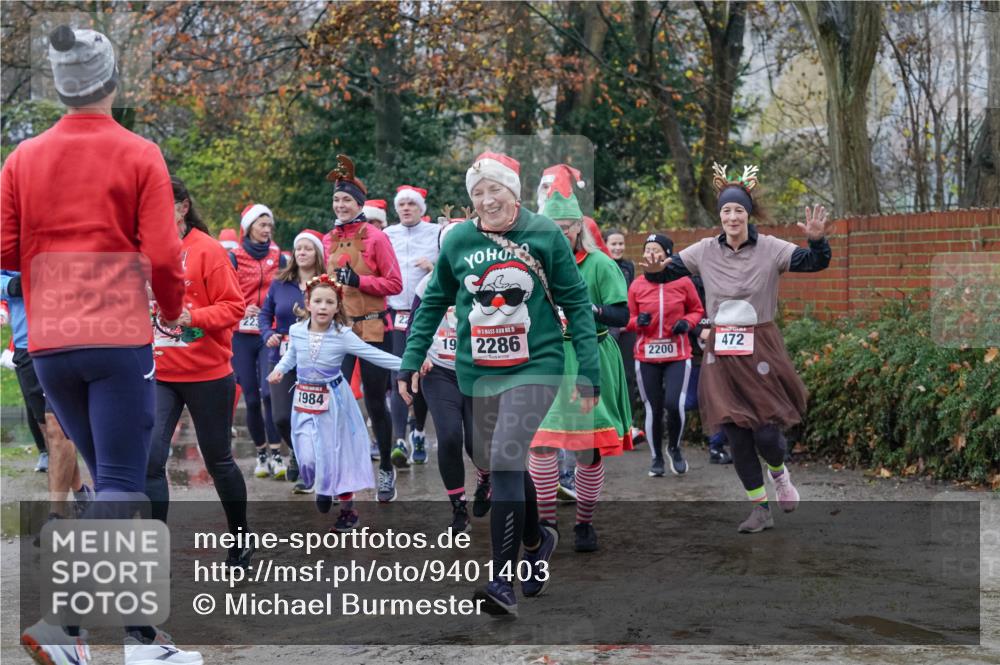 07.12.2025 - St. Pauli X-Mass-Run No. 15 Michael Burmester http://msf.ph/oto/9401403 07.12.2025 10:26:22 Laufen 22, 1984, 5, 19, 2286, 2200, 472 meine-sportfotos.de