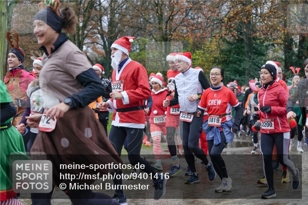 07.12.2025 - St. Pauli X-Mass-Run No. 15 Michael Burmester http://msf.ph/oto/9401416 07.12.2025 10:26:24 Laufen 2232, 1955, 224, 2233, 1819, 15, 2200 meine-sportfotos.de