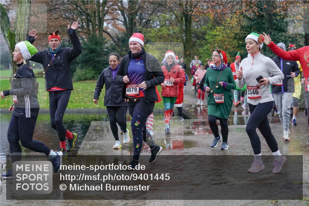 07.12.2025 - St. Pauli X-Mass-Run No. 15 Michael Burmester http://msf.ph/oto/9401445 07.12.2025 10:26:31 Laufen 15, 4879, 231, 4866, 3346 meine-sportfotos.de