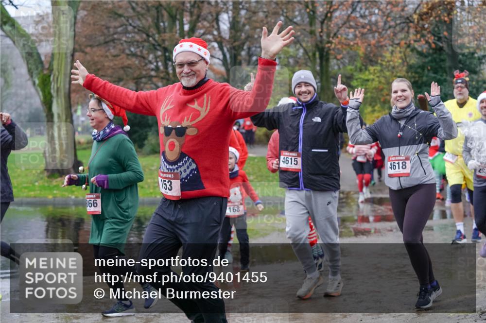 07.12.2025 - St. Pauli X-Mass-Run No. 15 Michael Burmester http://msf.ph/oto/9401455 07.12.2025 10:26:33 Laufen 65, 866, 153, 000, 168, 4615, 4618 meine-sportfotos.de