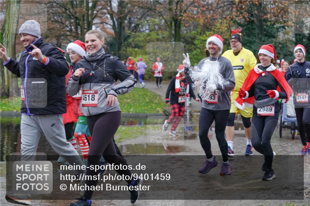 07.12.2025 - St. Pauli X-Mass-Run No. 15 Michael Burmester http://msf.ph/oto/9401459 07.12.2025 10:26:33 Laufen 4618, 293, 2989, 2147 meine-sportfotos.de