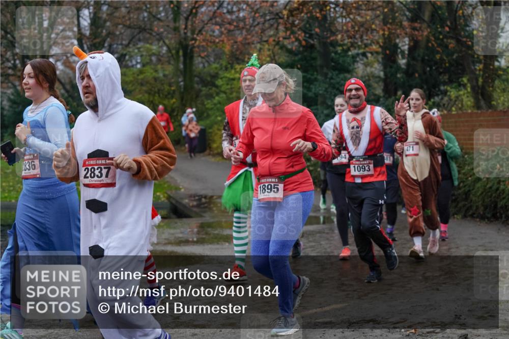 07.12.2025 - St. Pauli X-Mass-Run No. 15 Michael Burmester http://msf.ph/oto/9401484 07.12.2025 10:26:39 Laufen 115, 836, 1, 2837, 15, 1895, 94, 1093, 471 meine-sportfotos.de