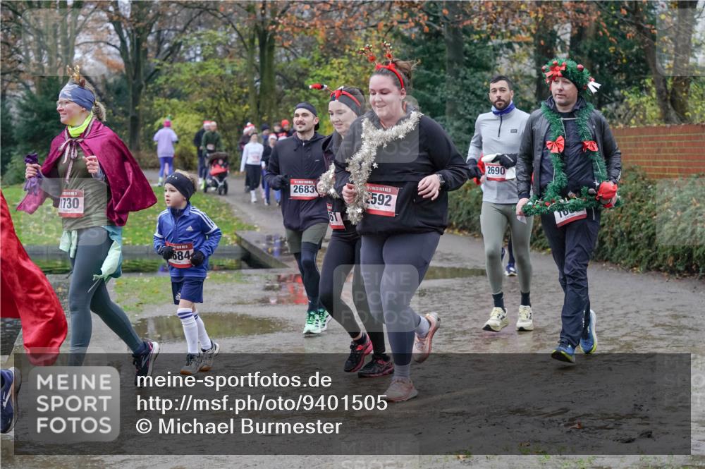 07.12.2025 - St. Pauli X-Mass-Run No. 15 Michael Burmester http://msf.ph/oto/9401505 07.12.2025 10:26:44 Laufen 1730, 684, 2683, 61, 15, 2592, 2690 meine-sportfotos.de