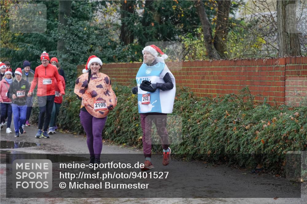 07.12.2025 - St. Pauli X-Mass-Run No. 15 Michael Burmester http://msf.ph/oto/9401527 07.12.2025 10:26:49 Laufen 4478, 28, 2103, 2105 meine-sportfotos.de