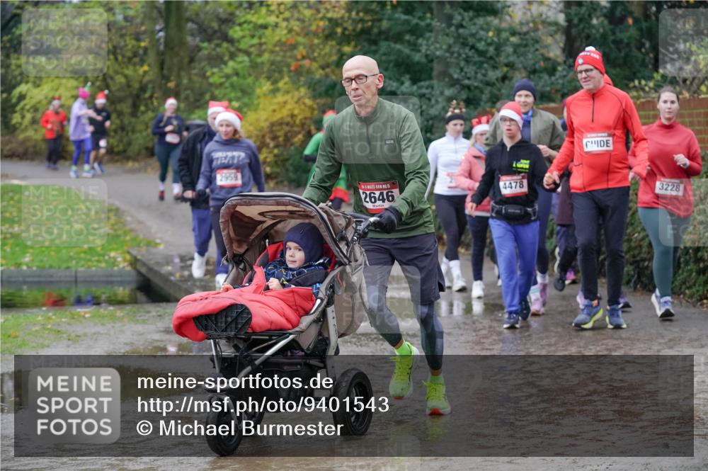 07.12.2025 - St. Pauli X-Mass-Run No. 15 Michael Burmester http://msf.ph/oto/9401543 07.12.2025 10:26:54 Laufen 2959, 15, 2646, 4478, 3228 meine-sportfotos.de