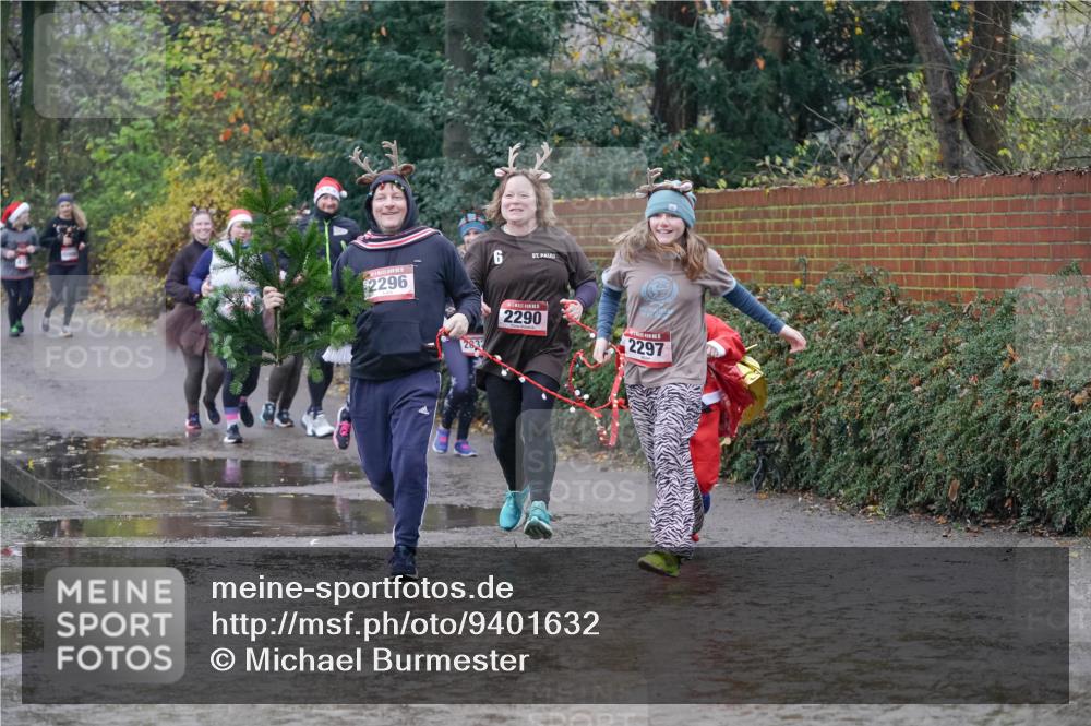 07.12.2025 - St. Pauli X-Mass-Run No. 15 Michael Burmester http://msf.ph/oto/9401632 07.12.2025 10:27:29 Laufen 2296, 6, 2837, 2290, 2297 meine-sportfotos.de