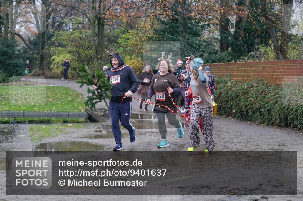 07.12.2025 - St. Pauli X-Mass-Run No. 15 Michael Burmester http://msf.ph/oto/9401637 07.12.2025 10:27:30 Laufen 2296, 2593, 2290, 2297 meine-sportfotos.de