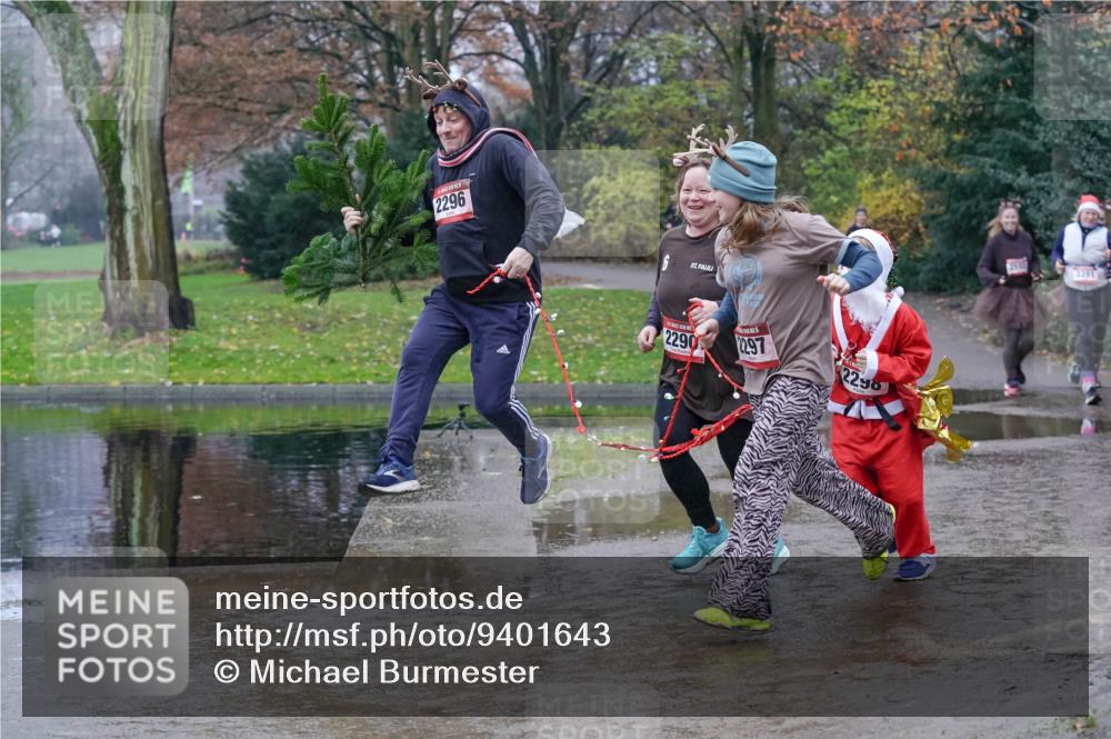 07.12.2025 - St. Pauli X-Mass-Run No. 15 Michael Burmester http://msf.ph/oto/9401643 07.12.2025 10:27:31 Laufen 2296, 2290, 2297, 2298, 2543, 3391 meine-sportfotos.de