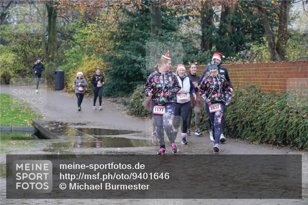 07.12.2025 - St. Pauli X-Mass-Run No. 15 Michael Burmester http://msf.ph/oto/9401646 07.12.2025 10:27:33 Laufen 1177, 3391, 07, 2832 meine-sportfotos.de