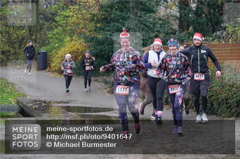 07.12.2025 - St. Pauli X-Mass-Run No. 15 Michael Burmester http://msf.ph/oto/9401647 07.12.2025 10:27:33 Laufen 4121, 5, 1177, 2832, 3437 meine-sportfotos.de