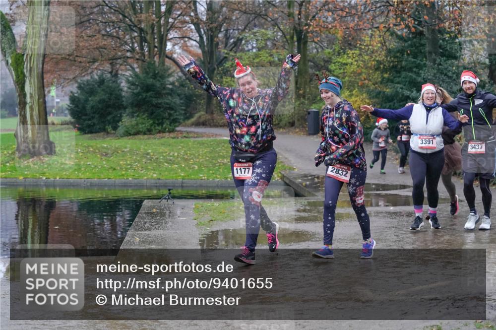 07.12.2025 - St. Pauli X-Mass-Run No. 15 Michael Burmester http://msf.ph/oto/9401655 07.12.2025 10:27:35 Laufen 1177, 2832, 3391, 3437 meine-sportfotos.de