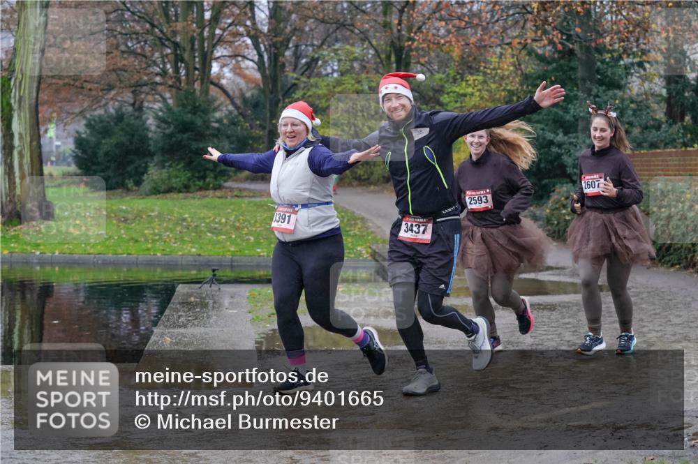 07.12.2025 - St. Pauli X-Mass-Run No. 15 Michael Burmester http://msf.ph/oto/9401665 07.12.2025 10:27:37 Laufen 1391, 3437, 2593, 2607 meine-sportfotos.de
