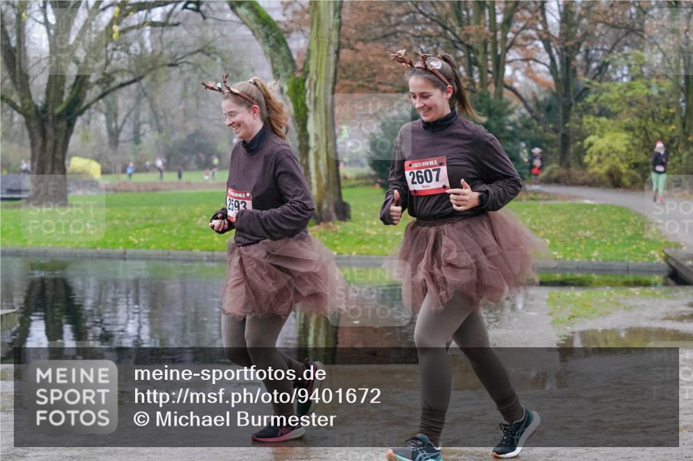 07.12.2025 - St. Pauli X-Mass-Run No. 15 Michael Burmester http://msf.ph/oto/9401672 07.12.2025 10:27:39 Laufen 5, 2593, 15, 2607 meine-sportfotos.de