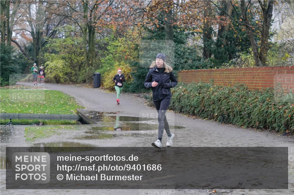 07.12.2025 - St. Pauli X-Mass-Run No. 15 Michael Burmester http://msf.ph/oto/9401686 07.12.2025 10:27:43 Laufen 2673 meine-sportfotos.de