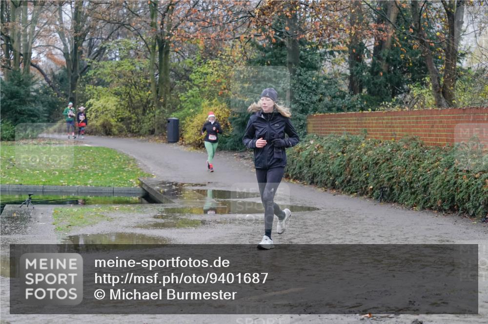 07.12.2025 - St. Pauli X-Mass-Run No. 15 Michael Burmester http://msf.ph/oto/9401687 07.12.2025 10:27:43 Laufen  meine-sportfotos.de