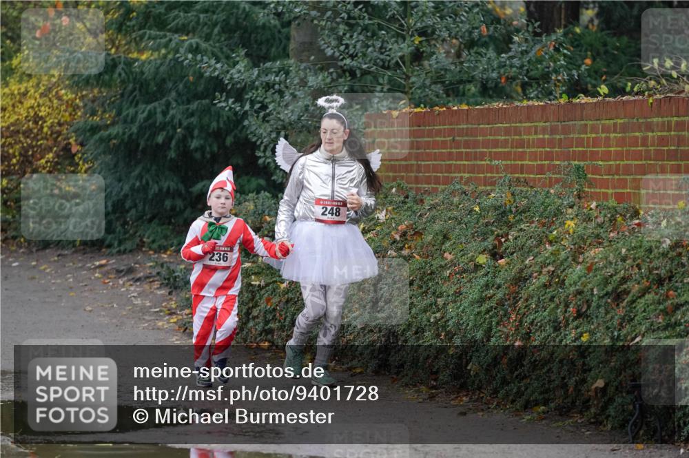 07.12.2025 - St. Pauli X-Mass-Run No. 15 Michael Burmester http://msf.ph/oto/9401728 07.12.2025 10:28:10 Laufen 236, 248 meine-sportfotos.de