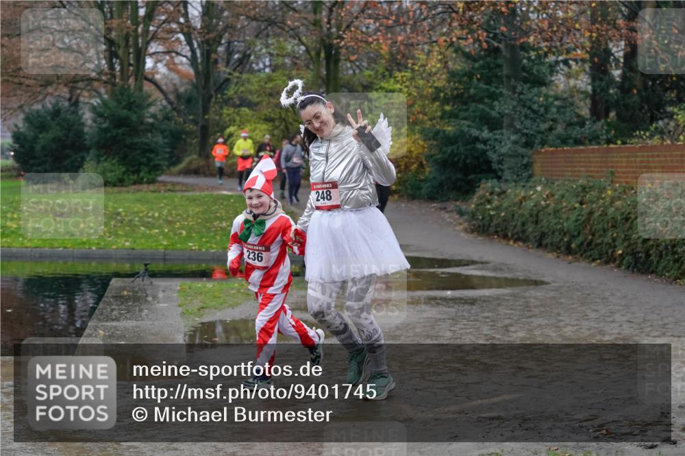 07.12.2025 - St. Pauli X-Mass-Run No. 15 Michael Burmester http://msf.ph/oto/9401745 07.12.2025 10:28:16 Laufen 236, 248 meine-sportfotos.de
