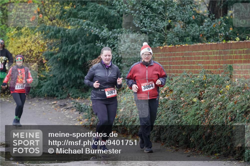 07.12.2025 - St. Pauli X-Mass-Run No. 15 Michael Burmester http://msf.ph/oto/9401751 07.12.2025 10:28:21 Laufen 3349, 3067, 3064 meine-sportfotos.de