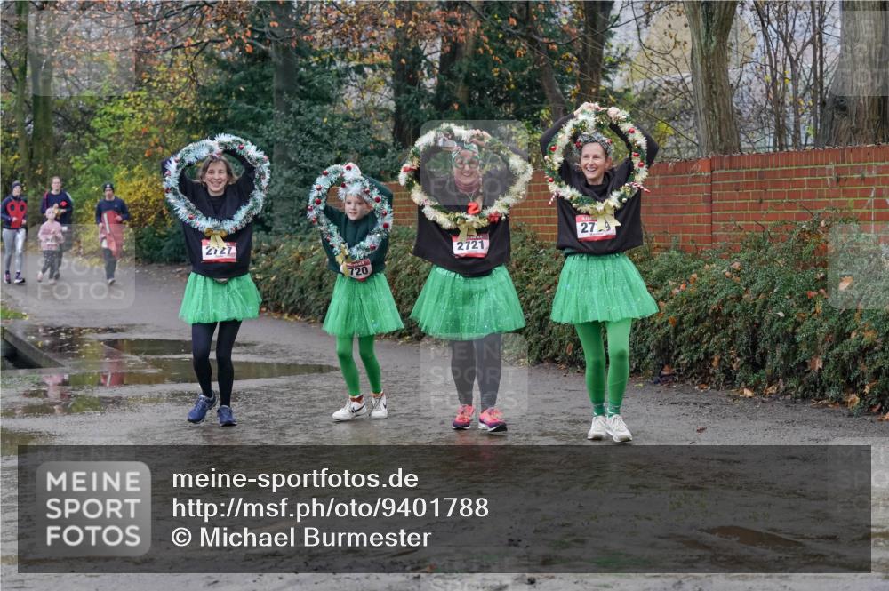 07.12.2025 - St. Pauli X-Mass-Run No. 15 Michael Burmester http://msf.ph/oto/9401788 07.12.2025 10:28:36 Laufen 2727, 720, 2721, 27 meine-sportfotos.de