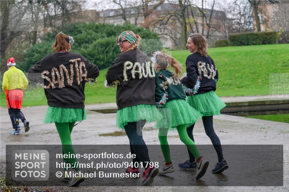 07.12.2025 - St. Pauli X-Mass-Run No. 15 Michael Burmester http://msf.ph/oto/9401798 07.12.2025 10:28:44 Laufen  meine-sportfotos.de