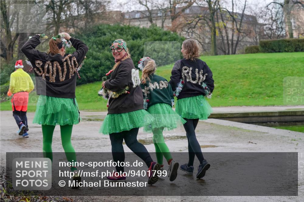 07.12.2025 - St. Pauli X-Mass-Run No. 15 Michael Burmester http://msf.ph/oto/9401799 07.12.2025 10:28:44 Laufen  meine-sportfotos.de