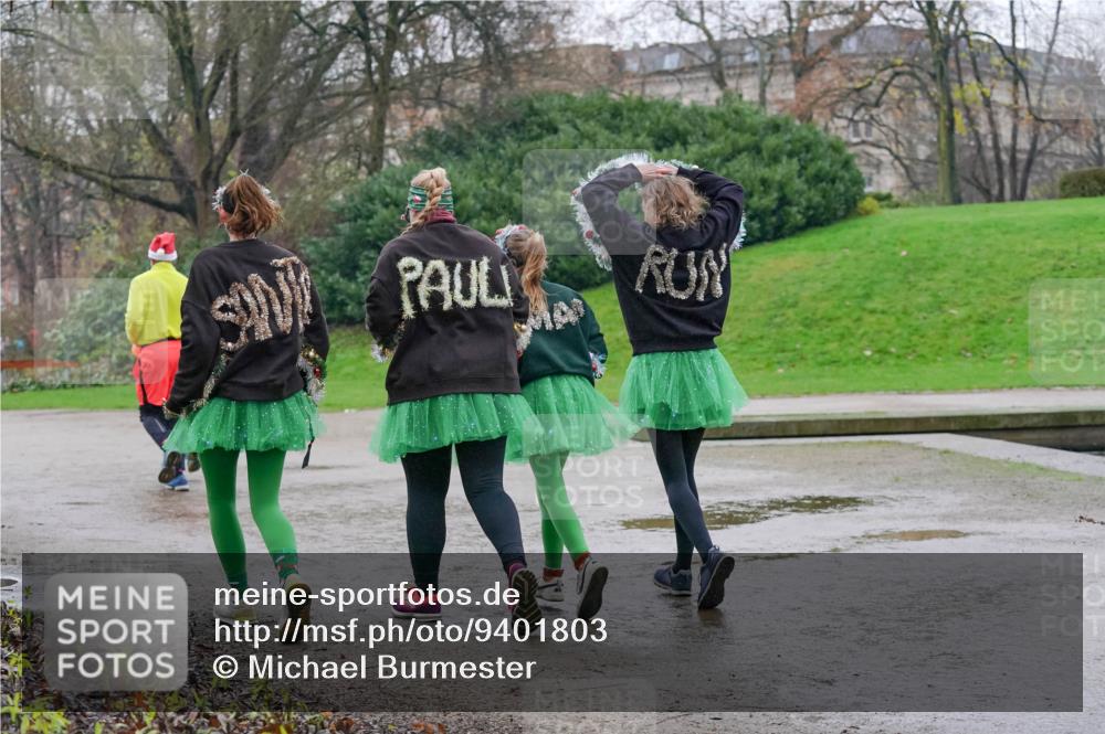 07.12.2025 - St. Pauli X-Mass-Run No. 15 Michael Burmester http://msf.ph/oto/9401803 07.12.2025 10:28:45 Laufen  meine-sportfotos.de