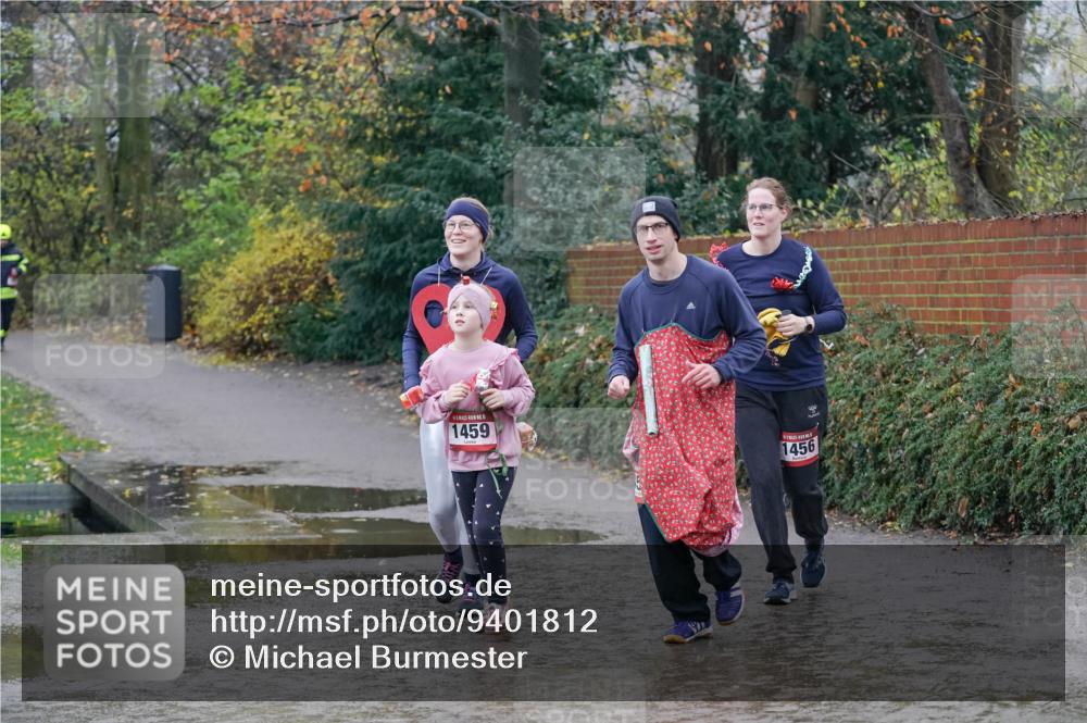 07.12.2025 - St. Pauli X-Mass-Run No. 15 Michael Burmester http://msf.ph/oto/9401812 07.12.2025 10:28:49 Laufen 15, 1459, 1456 meine-sportfotos.de