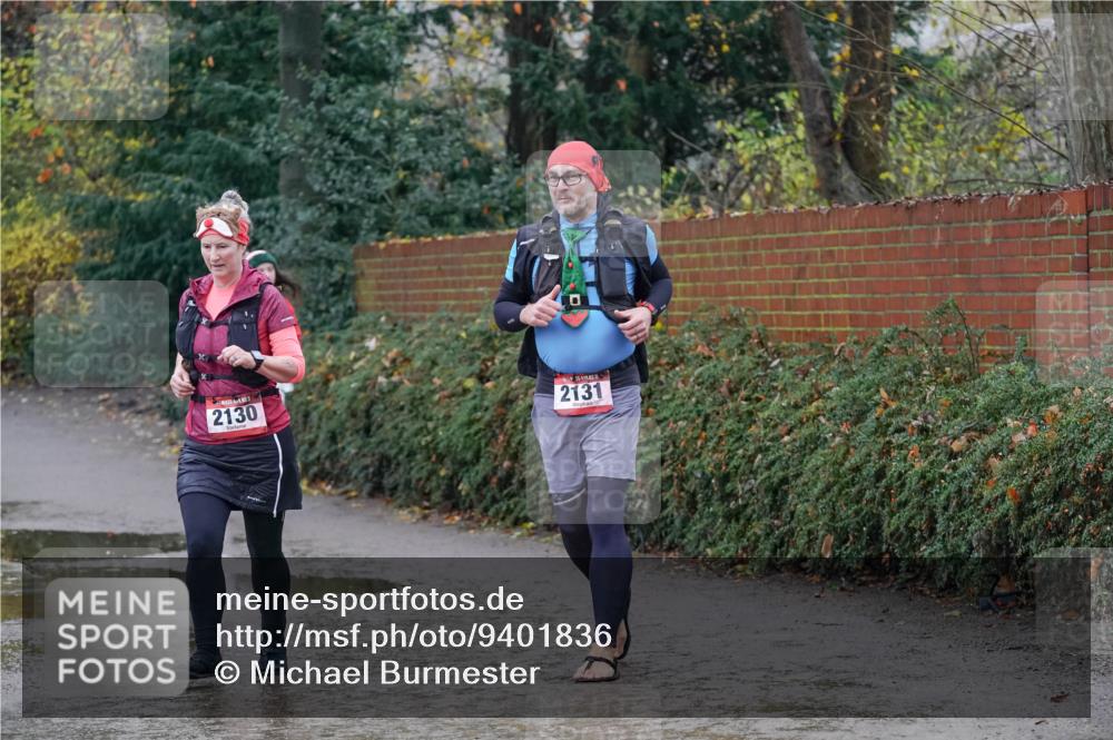 07.12.2025 - St. Pauli X-Mass-Run No. 15 Michael Burmester http://msf.ph/oto/9401836 07.12.2025 10:29:11 Laufen 2130, 2131 meine-sportfotos.de