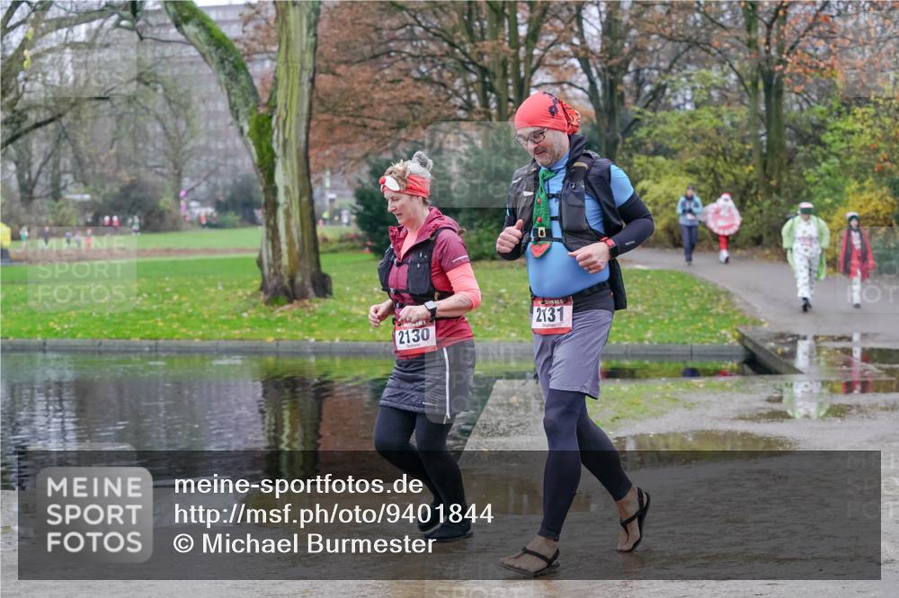 07.12.2025 - St. Pauli X-Mass-Run No. 15 Michael Burmester http://msf.ph/oto/9401844 07.12.2025 10:29:14 Laufen 2130, 15, 2131 meine-sportfotos.de