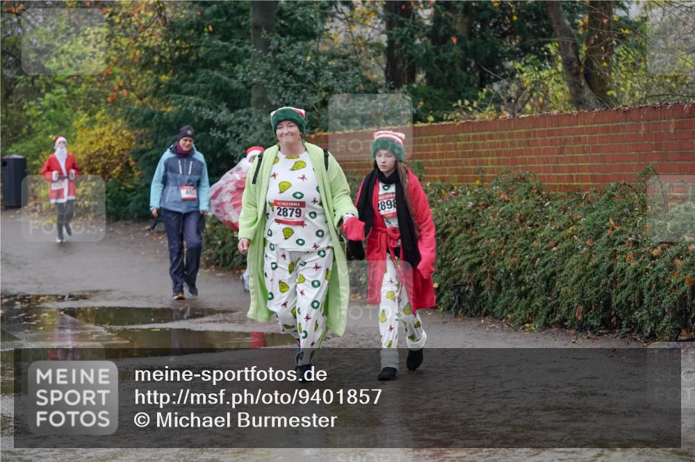 07.12.2025 - St. Pauli X-Mass-Run No. 15 Michael Burmester http://msf.ph/oto/9401857 07.12.2025 10:29:25 Laufen 070, 492, 2879, 2898 meine-sportfotos.de