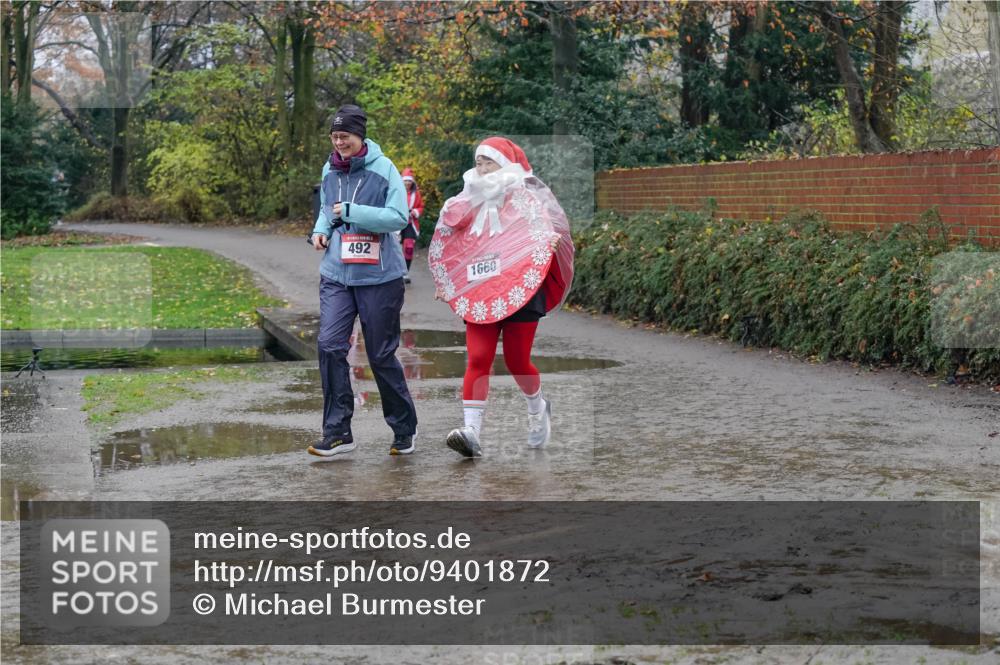 07.12.2025 - St. Pauli X-Mass-Run No. 15 Michael Burmester http://msf.ph/oto/9401872 07.12.2025 10:29:31 Laufen 492, 1660 meine-sportfotos.de