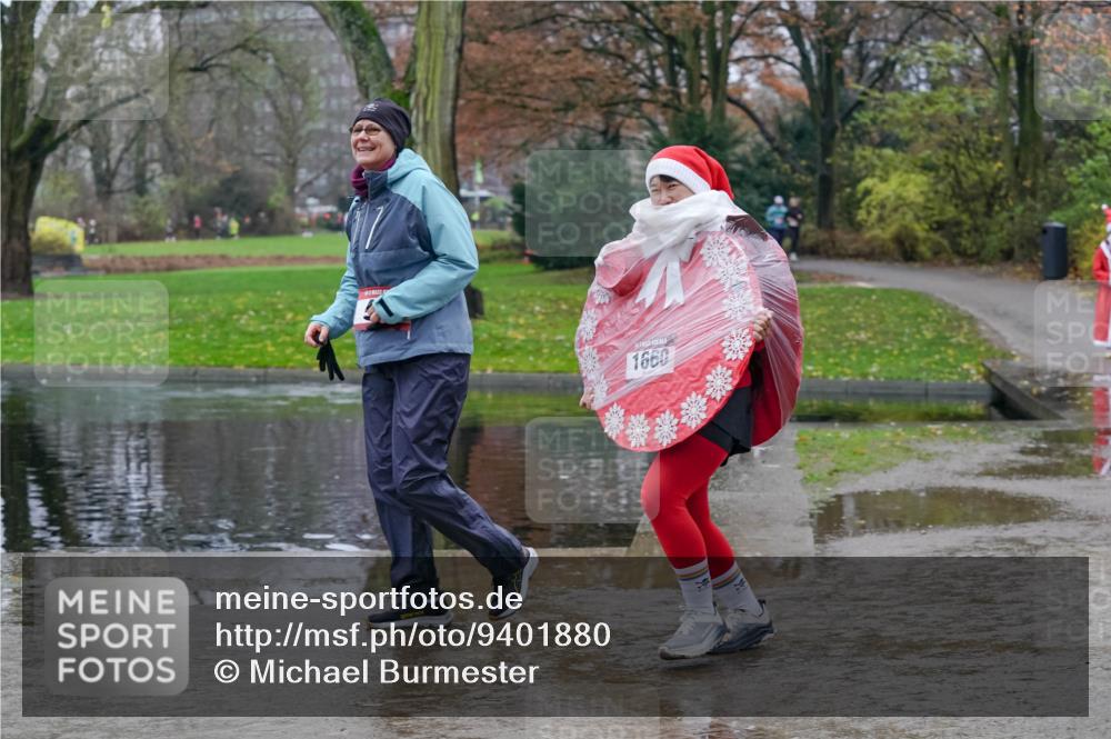 07.12.2025 - St. Pauli X-Mass-Run No. 15 Michael Burmester http://msf.ph/oto/9401880 07.12.2025 10:29:33 Laufen 1660 meine-sportfotos.de